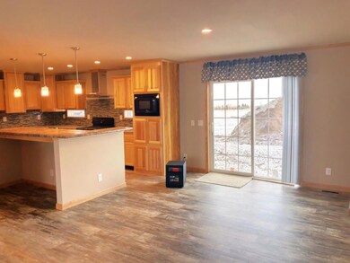 14922 Cochise St, Williston, ND 58801 - photo 6