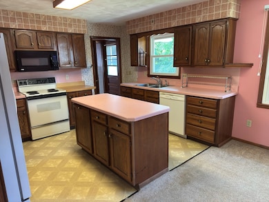 99 E Laurel St, Monroeton, PA 18832 - photo 6