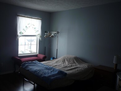 Bedroom #2 (2)
