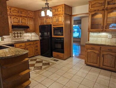 1546 Cynthia Ln, Wichita Falls, TX 76302 - photo 6