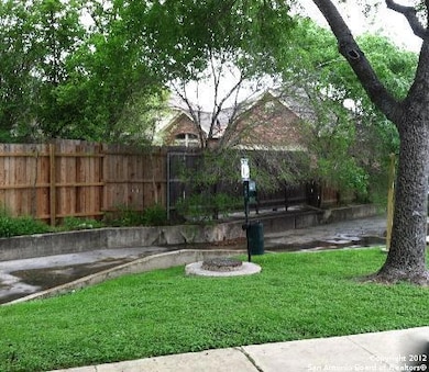 12275 Apricot Dr, San Antonio, TX 78247 - photo 3