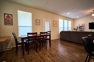 4016 Delta Rose St, Houston, TX 77018 - photo 7