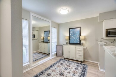 10210 Longmont Dr unit 44/6, Houston, TX 77042 - photo 7