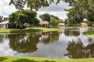 4907 Boxwood Cir, Boynton Beach, FL 33436 - photo 5