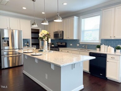 2520 Snowdrop Ct, Apex, NC 27502 - photo 5