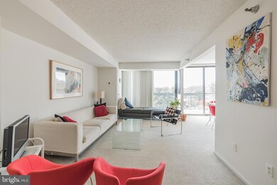 Chelsea Towers unit 713, Bethesda, MD 20817 - photo 4