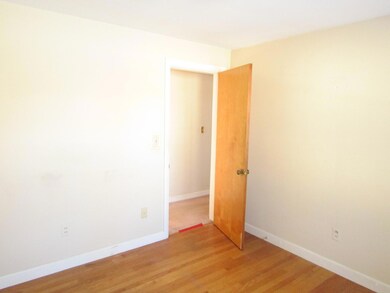 bedroom 2 (3)