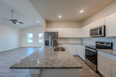 1566 N Emerald Valley Dr, Mulvane, KS 67110 - photo 6