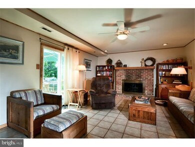 1803 Dutchmans Cir, Harleysville, PA 19438 - photo 6