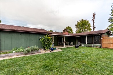 2930 Sassafras Ln, Columbus, IN 47203 - photo 5