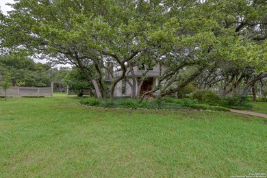 11202 Hunters Path, Helotes, TX 78023 - photo 2