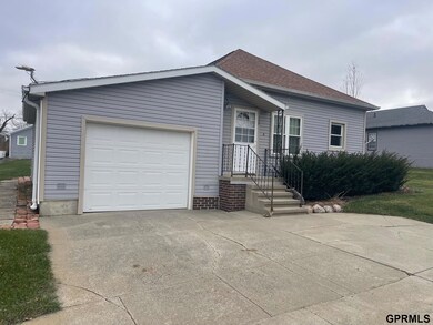 305 Carnes Ave, Pender, NE 68047 - photo 3