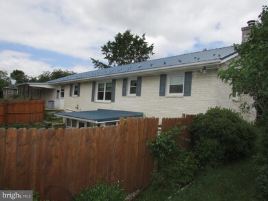 642 Hamilton Ave, Chambersburg, PA 17202 - photo 6