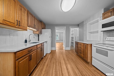 118 S 1st St, Long Grove, IA 52756 - photo 5