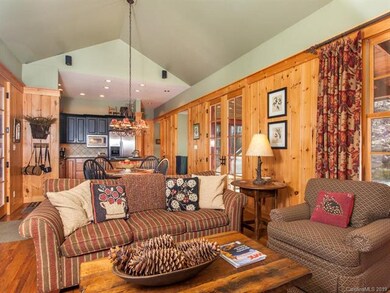 9 Brow Log Way - Great Room (2)