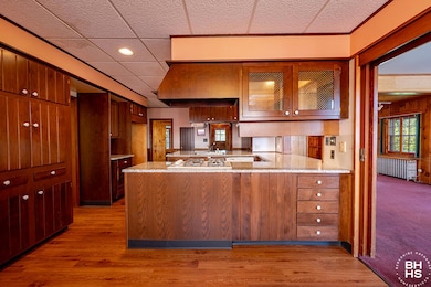 FarmhouseInBloomingdale_Kitchen_From_Bre