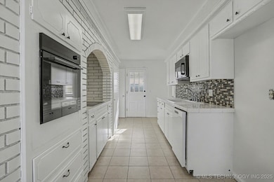 2506 E 51st St, Tulsa, OK 74105 - photo 7