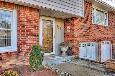 216 Roxbury Dr, Greensburg, PA 15601 - photo 3