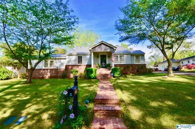 239 Ridgeway Ave, Gadsden, AL 35901 - photo 2