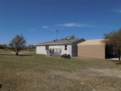 302 Cowboys Ln, Springtown, TX 76082 - photo 6