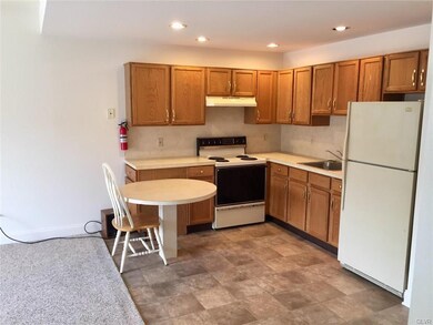 20 N 9th St unit 2, Emmaus, PA 18049 - photo 5