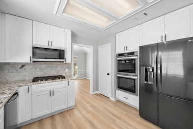 15966 Knolls Lodge Dr, Houston, TX 77095 - photo 5