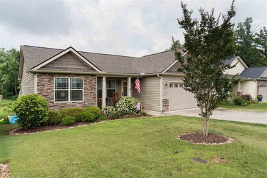 415 Split Oak Ln, Inman, SC 29349 - photo 2