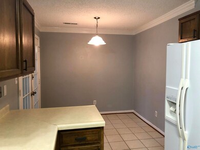 337 Chateau Dr SW, Huntsville, AL 35801 - photo 6