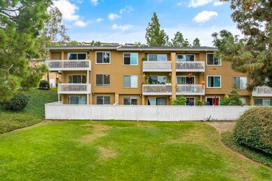 4228 Vista Del Rio Way unit 7, Oceanside, CA 92057 - photo 4