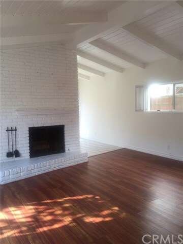 Living room fireplace 