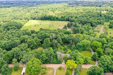 400 Coats Rd, Lake Orion, MI 48362 - photo 3