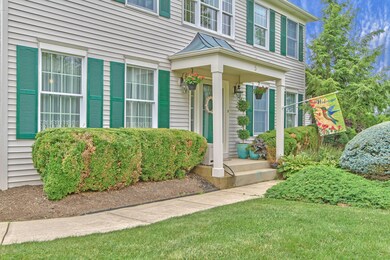 5 Ginnie Ln West Windsor-print-006-Front
