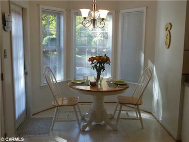 Breakfast Nook - Warm and cozy breakfast nook with