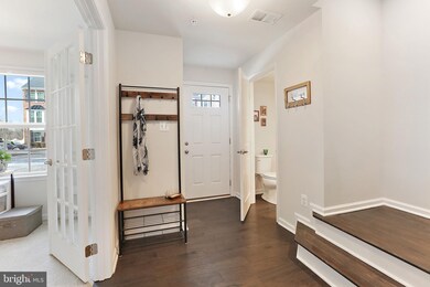 15 Gates Park Ct, Halethorpe, MD 21227 - photo 4