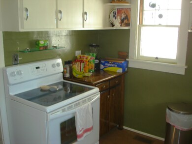 413 Rust Ave. 006.jpg