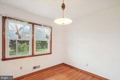 709 E Maple Rd, Linthicum Heights, MD 21090 - photo 7