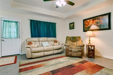 504 E Greenfield Dr, Wake Village, TX 75501 - photo 4