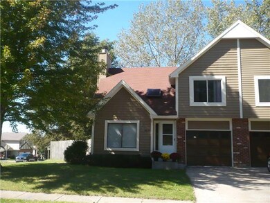 8838 Cottonwood St, Lenexa, KS 66215 - photo 2