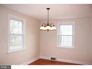 2611 Radcliffe Rd, Broomall, PA 19008 - photo 7