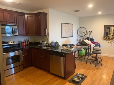 100 Fellsway W unit 304, Somerville, MA 02145 - photo 4