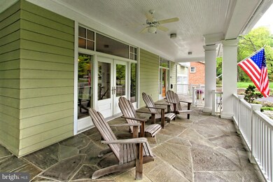 401 East St SE, Vienna, VA 22180 - photo 3