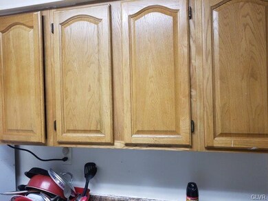 Kitchen cabinets