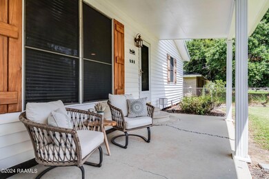 3-web-or-mls-131 Felicite St-15