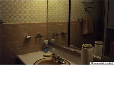 4 Quaker Ln unit B, Whiting, NJ 08759 - photo 3