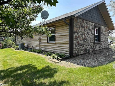 21450 490th St, Chariton, IA 50049 - photo 2