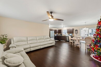 302 Oak Grove Ave, Fall River, MA 02723 - photo 6