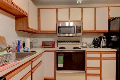 19 Saco St unit 19, Center Conway, NH 03813 - photo 5