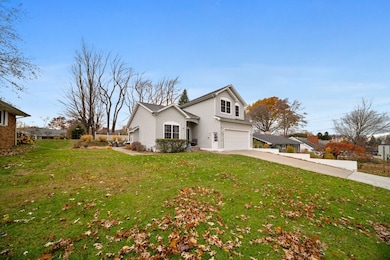 166 Lasalle Ave, Erie, PA 16511 - photo 2