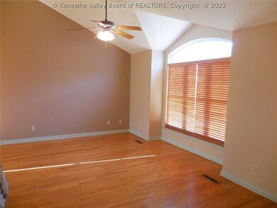 244 Pine Cir, Dunbar, WV 25064 - photo 2