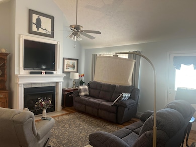 95 Pebblestone Dr, La Fayette, GA 30728 - photo 4